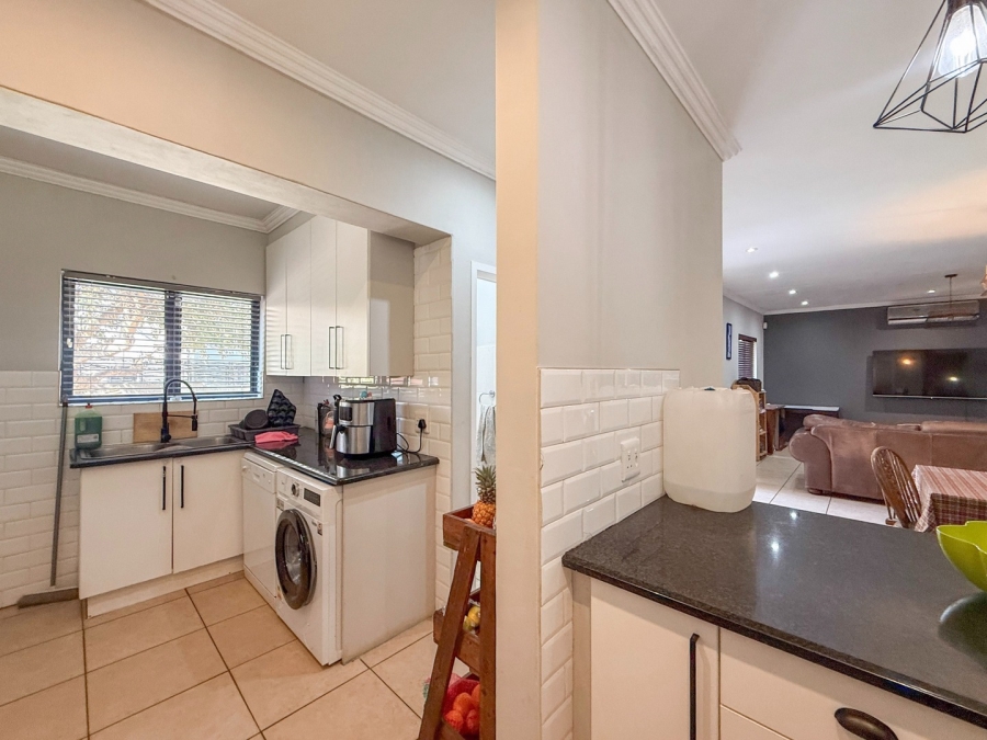 3 Bedroom Property for Sale in Melodie North West